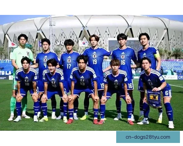 阮庭北飞踹染红传射救主帅愣住