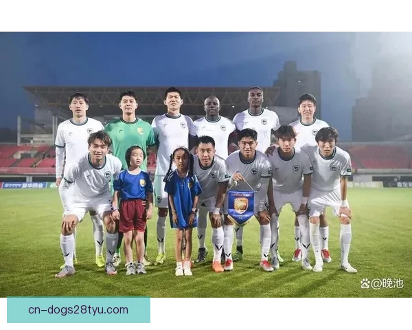 大连鲲城签下两名留洋球员