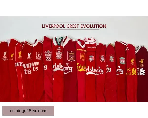 利物浦发布9596复古球衣 麦克马纳曼福勒亮相